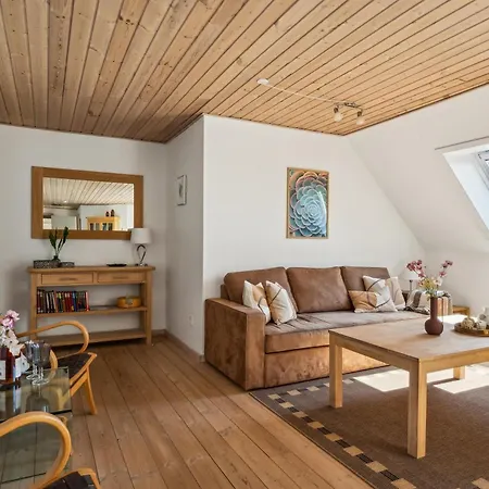 Awesome In With 2 Bedrooms And Internet Nyaraló *